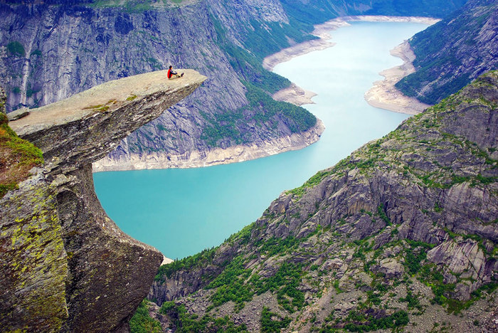 4897960_1466848877_trolltunga4 (700x468, 169Kb)