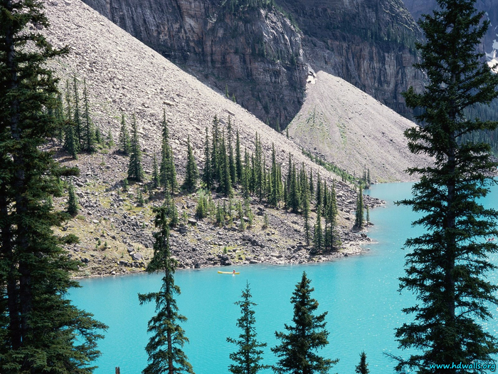 moraine-lake-banff-national-park-alberta-canada-1600x1200 (700x525, 559Kb)