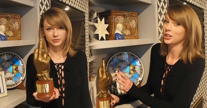 5326834_TaylorSwiftshilariousacceptancespeechfortheNMEAward (700x367, 50Kb)