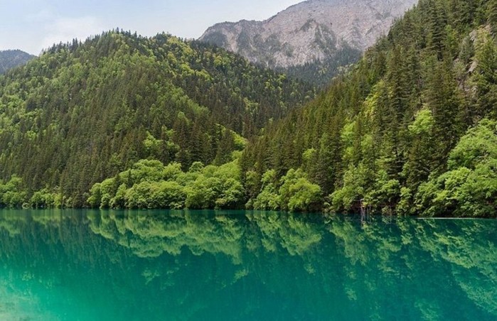 Альпийские озера и водопады долины Цзючжайгоу