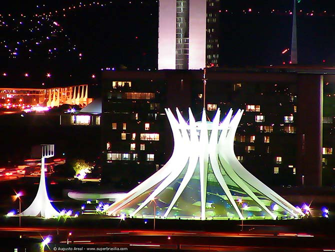 22 Brasília (Brasil) (670x503, 316KB)