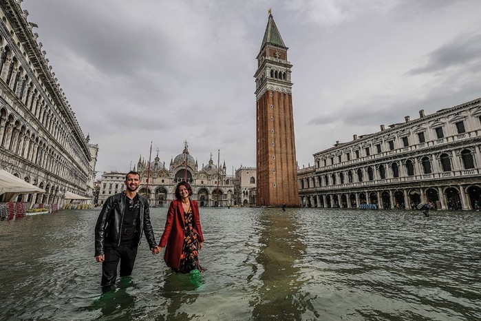 Прогулка по затопленной Венеции: фотографии