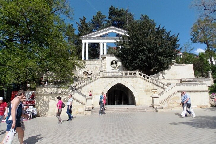 lermontovskaya-ploschadka (700x466, 387Kb)