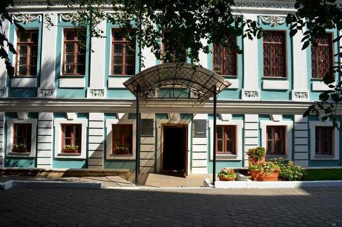 5685413_zdaniemeshchanskoyupravy (700x463, 93Kb)