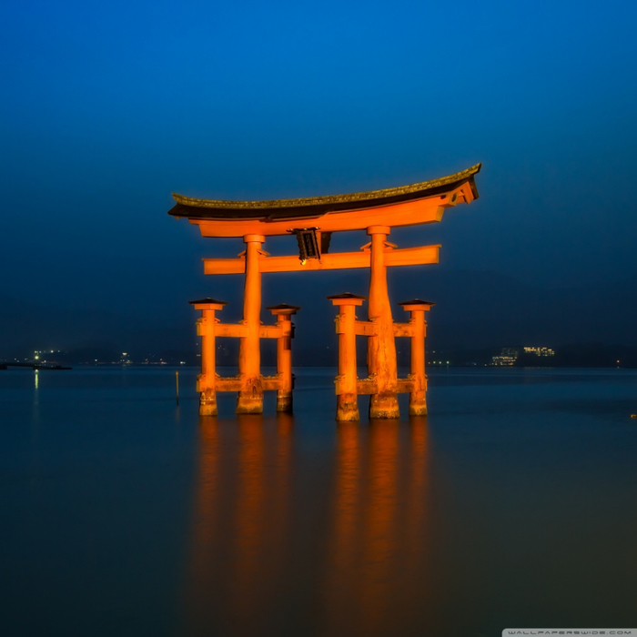 big_torii_blue_hour-wallpaper-1024x1024 (700x700, 305Kb)