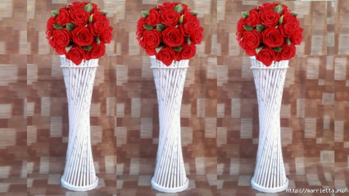 Декоративная цветочная ваза из газетных трубочек (700x393, 200Kb)