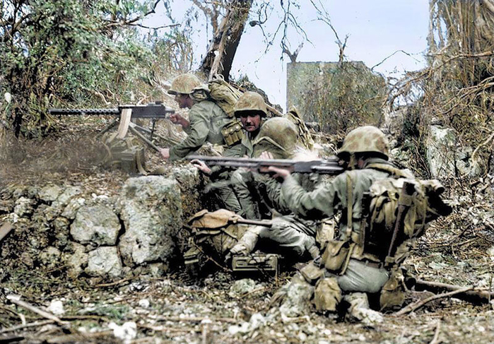 1544656520_pacific-war-colorized-photos-2 (700x487, 482Kb)
