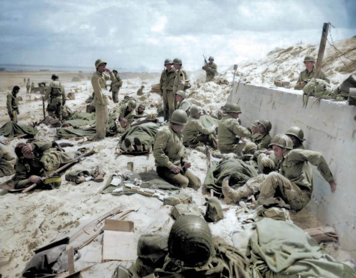 1534191714_d-day-in-color-8 (700x545, 350Kb)