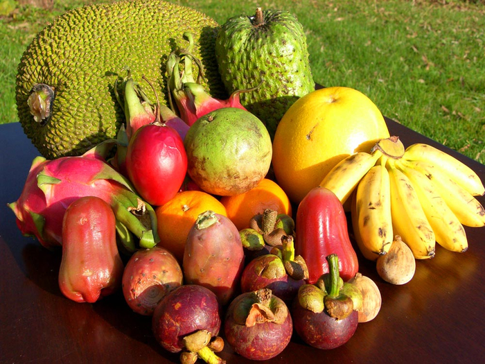 экзотические фрукты 1 (700x525, 508Kb)