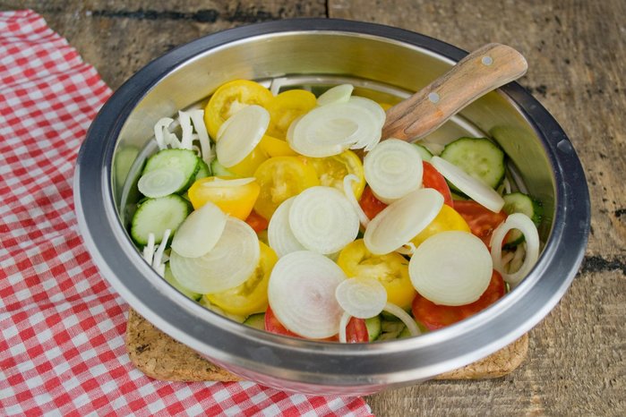 3937385_salatvitaminnyiynazimu08 (700x466, 80Kb)
