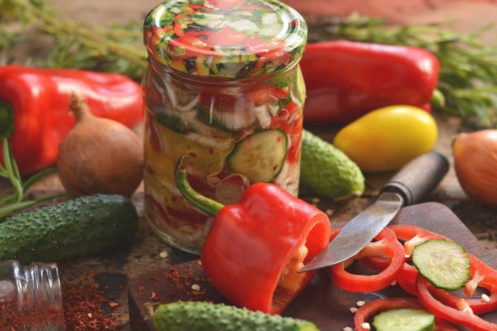 3937385_salatvitaminnyiynazimu01 (700x466, 63Kb)