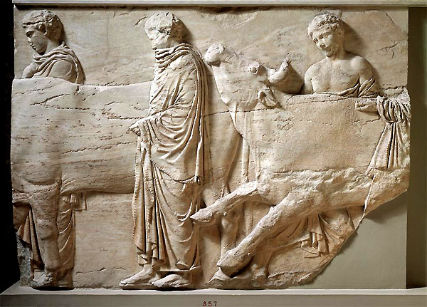 Detail of the marble frieze of the Parthenon, dating to about 480 B.C., now in the Acropolis Museum, Athens. (600x431, 113Kb)