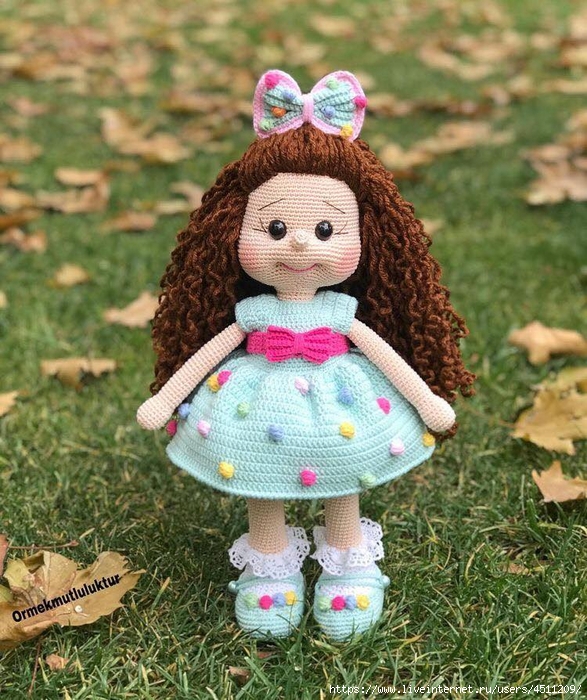 147535475_amigurumiboneca3 (587x700, 385Kb)