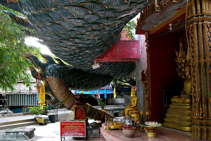 Wat-Samphran-Temple-Nakhon-Pathom-Thailand-002-nenqvu96vjfqdhrs5x2lfbzr1zvguyo7nu5zlk4pny (700x466, 266Kb)