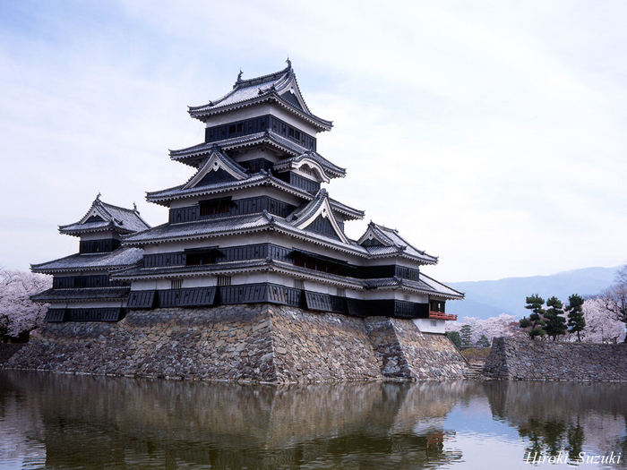 alt="  (Matsumoto Castle)"