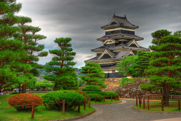 alt="  (Matsumoto Castle)"