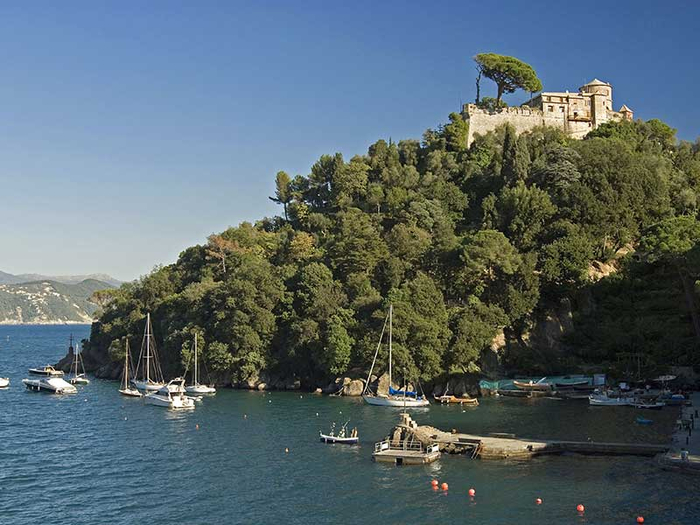 portofino_castello_brown (700x525, 335Kb)