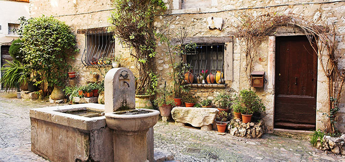 tvoyariviera.com-saint-paul-de-vence_05 (700x328, 394Kb)