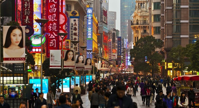 5685413_Popstreets07_Kitai__Shanhai__Nankinskaya_ylica__Mgmoscatello (700x378, 115Kb)