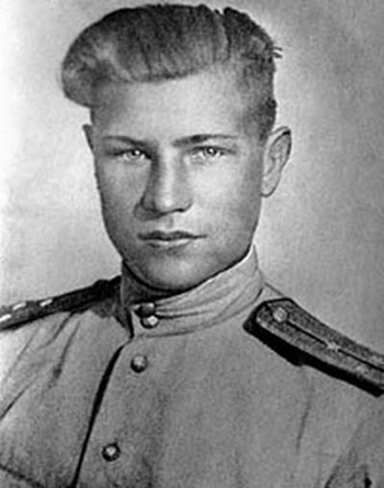 Старший_лейтенант_Дмитрий_Язов (350x445, 99Kb)
