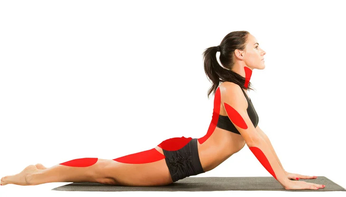 15 поз йоги, которые могут изменить ваше тело12 (700x400, 103Kb)