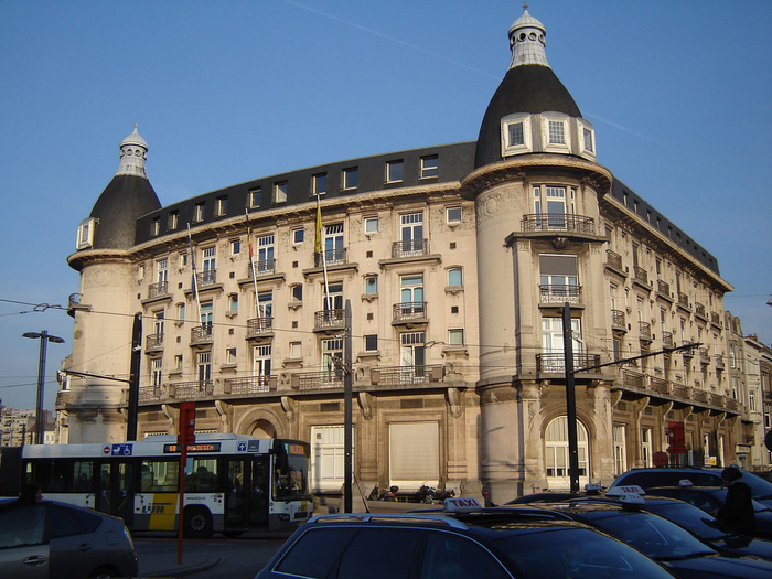 1280px-Gent_-_Hotel_Flandria_Palace_1 (700x525, 427Kb)