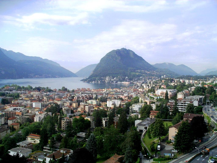 Lugano_(Ticino)_View_on_Lake_Lugano_and_Monte_San_Salvatore (700x525, 397Kb)
