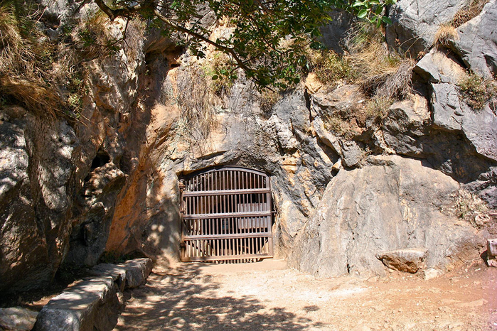 Пещера Пилета (700x466, 551Kb)