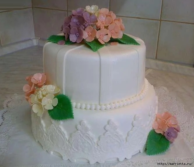 Торт с цветами гортензии (666x573, 155Kb)