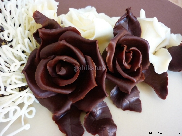 Розы из шоколадной мастики для торта (3) (700x524, 238Kb)