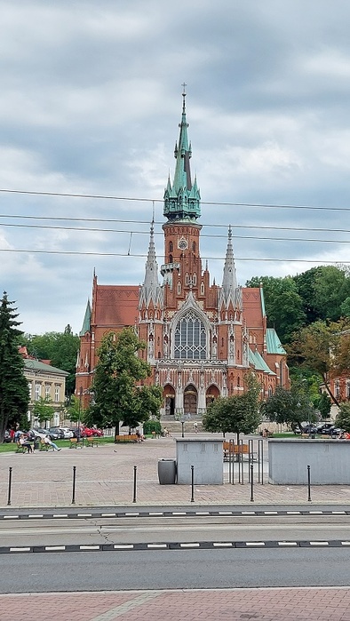        2021/3963863_20210801_dnevnik_linikord_pyteshestviya_krakov_kostel_sv_iosifa_2021 (394x700, 121Kb)