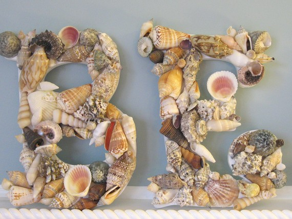 Красивый декор из морских ракушек от Beach Grass Cottage (14) (570x427, 223Kb)