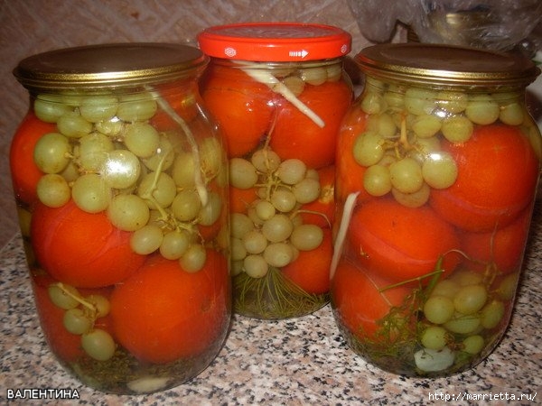 Помидоры с виноградом - рецепт без уксуса (600x450, 174Kb)