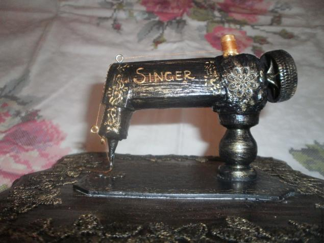Шкатулка со швейной машинкой своими руками (30) (635x476, 162Kb)