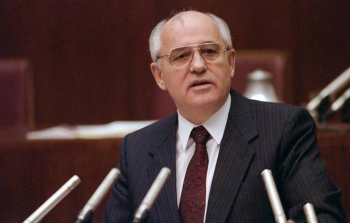 4709286_Gorbachev (700x446, 26Kb)