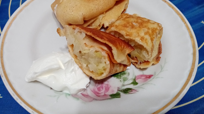 pancakes stuffed with cabbage (700x393, 234Kb)