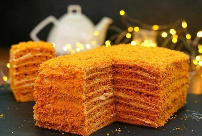 Торт карамелька со взбитыми сливками(655x440, 434Kb)