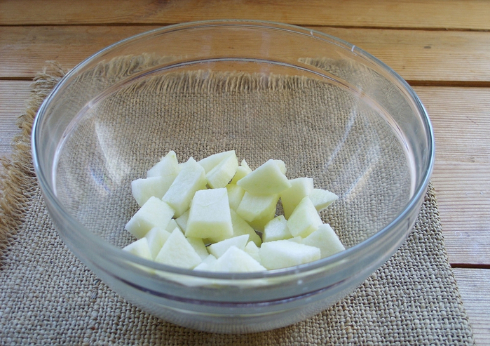 селедочный салат с яблоком просто потрясающий 3 (700x493, 433Kb)