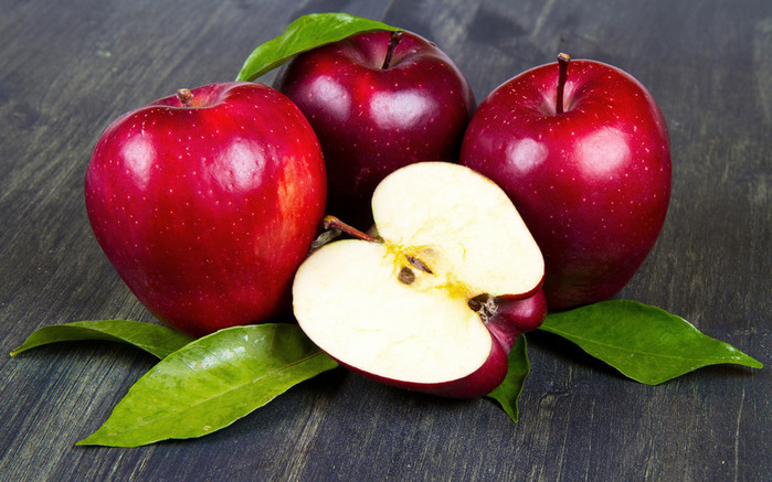 apples-fruit-ripe-red-apples-fresh-fruit-apple (700x437, 129Kb)
