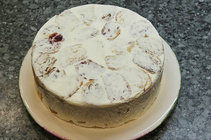 perevernut-tort-na-bljudo-1000x667   15 (700x466, 310Kb)