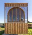  Vigia-Tiny-House-arched-window-953x1024 (651x700, 380Kb)