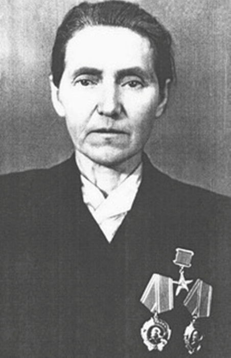 1912Rodina_Praskovya_Arkhipovna (452x700, 135Kb)