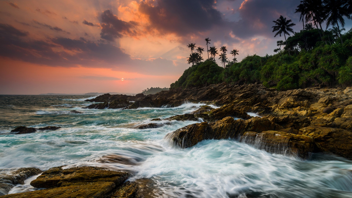 Sunset on the rocky shore, Tangalle, Sri Lanka (700x393, 339Kb)