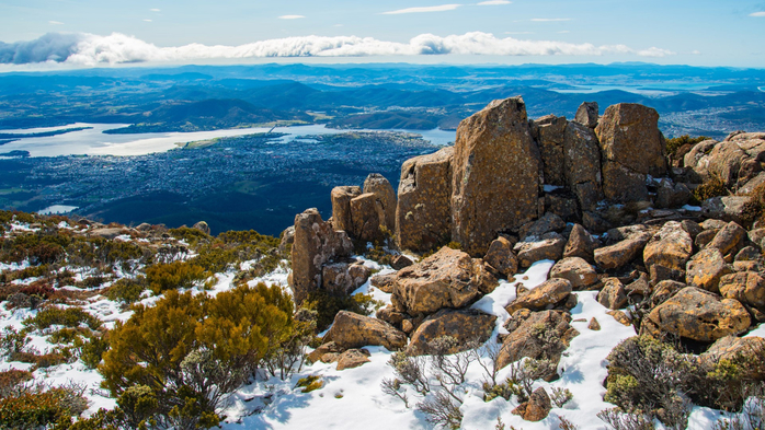 The Pinnacles rock on the top of mount Wellington, Hobart, Tasmania, Australia (700x393, 455Kb)