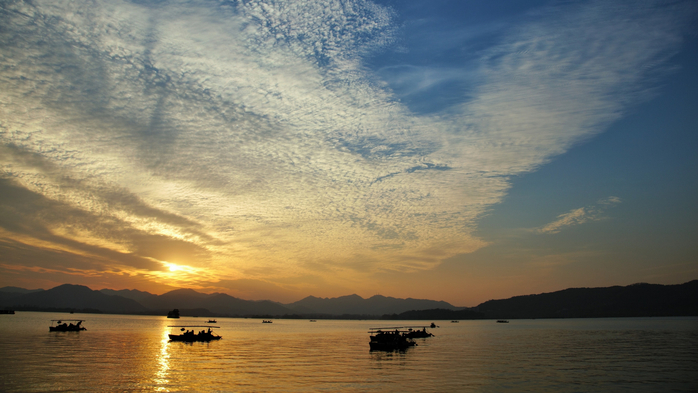 Dawn in West Lake, Hangzhou, China (700x393, 311Kb)