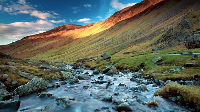 Gatesgarthdale Beck in Honister Pass, Lake District, Cumbria, England, UK (700x393, 432Kb)