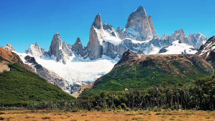 Landscape with Mt Fitz Roy, Los Glaciares National Park, El Chaltén, Patagonia, Argentina (700x393, 371Kb)