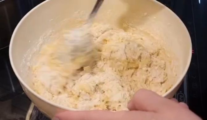 Домашний Торт Медовик со сгущенкой и маслом2 (670x390, 106Kb)
