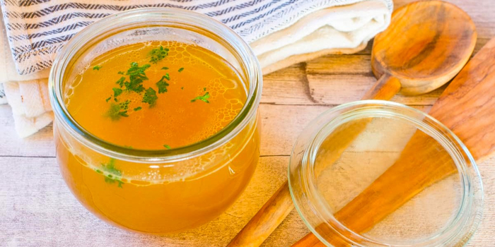 Homemade-Chicken-Broth-Recipe-1 (700x350, 293Kb)