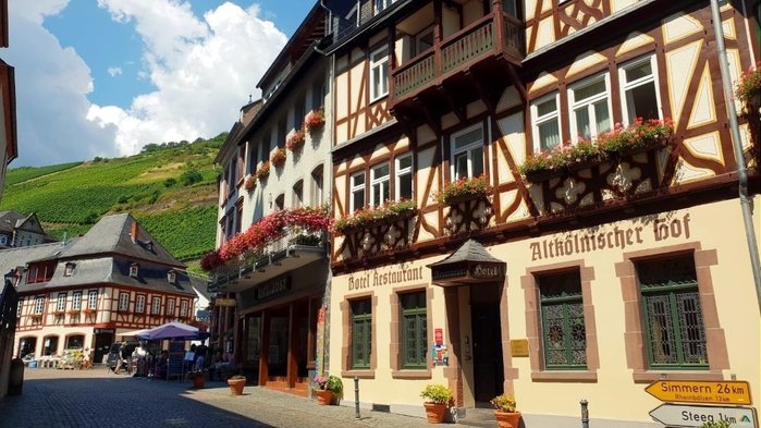 bacharach--5 (900x593, 85Kb)